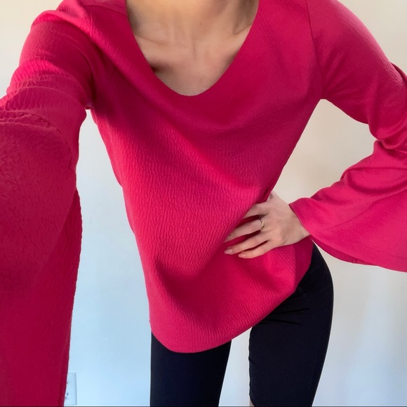 Ann Taylor bell sleeve top - Picture 4 of 8